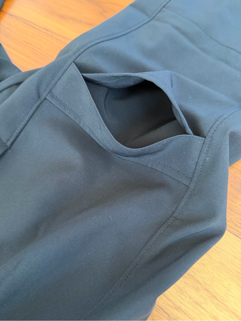 NWT CALIA Journey True Light Cargo Pocket Joggers Pants Size M True Black - Picture 11 of 14